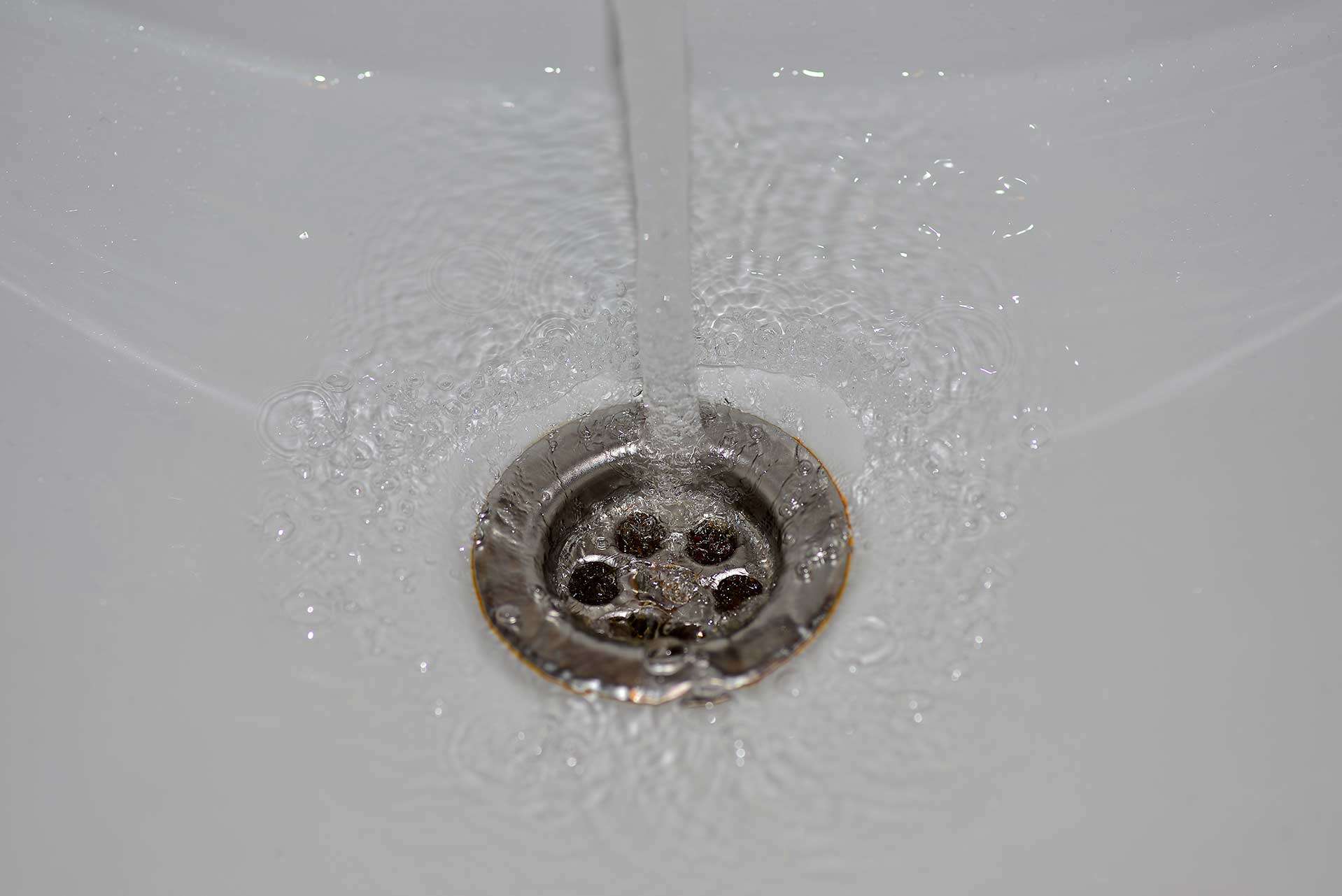 A2B Drains provides services to unblock blocked sinks and drains for properties in Liverpool.
